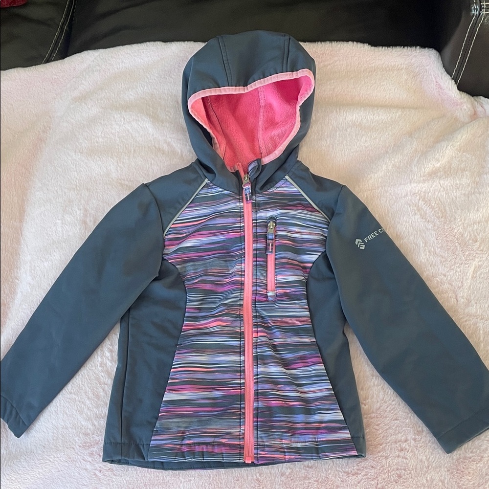 Kids Jacket** Bundle 5+ items and name your offer!!! 💖💞